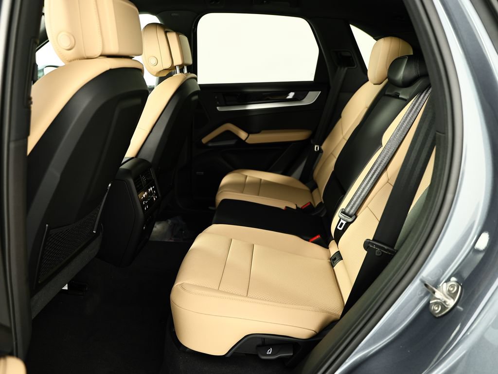 New 2026 Porsche Cayenne S AWD/4WD image 26
