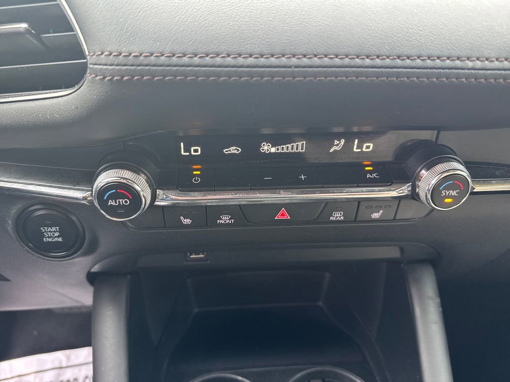 Used 2020 MAZDA MAZDA3 Hatchback w/ Preferred Package image 24
