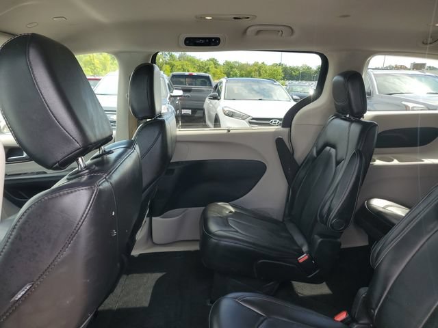 Used 2021 Chrysler Voyager Lxi FWD image 7