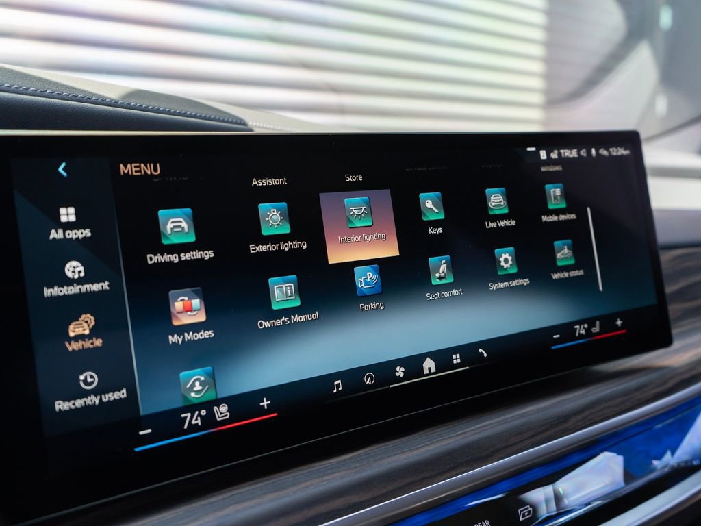 Used 2025 BMW 740i 740i image 23