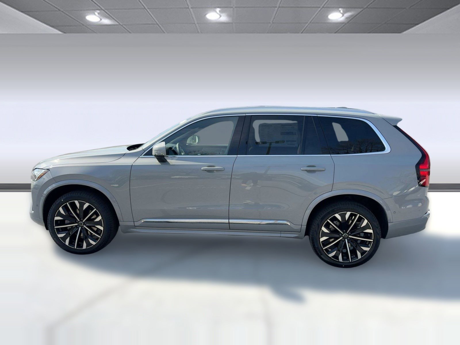 New 2026 Volvo XC90 B6 Plus w/ Protection Package Premier image 2