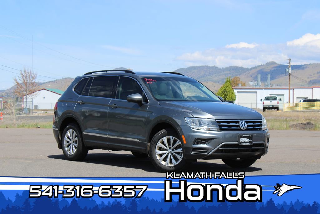 Used 2018 Volkswagen Tiguan SE w/ Panoramic Sunroof Package