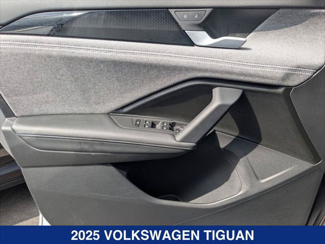 Certified 2025 Volkswagen Tiguan S FWD image 10