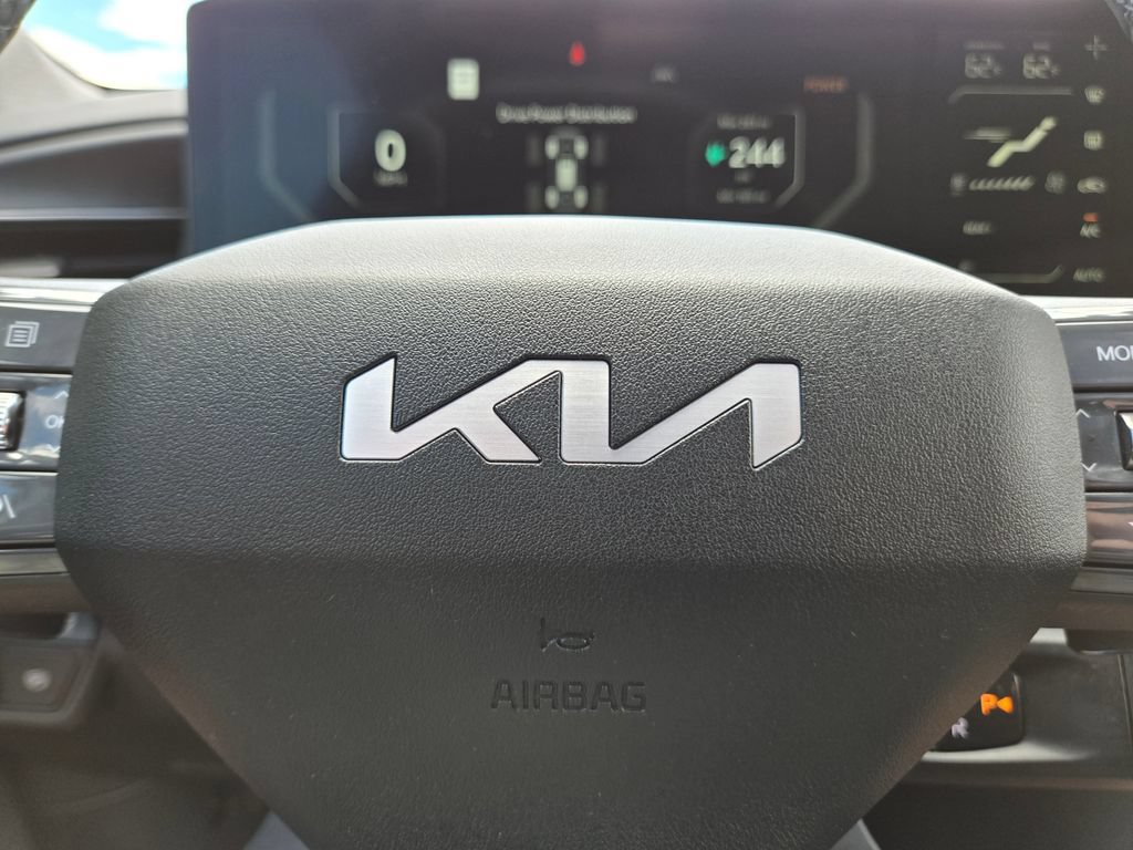 Certified 2024 Kia EV9 Wind AWD/4WD image 26
