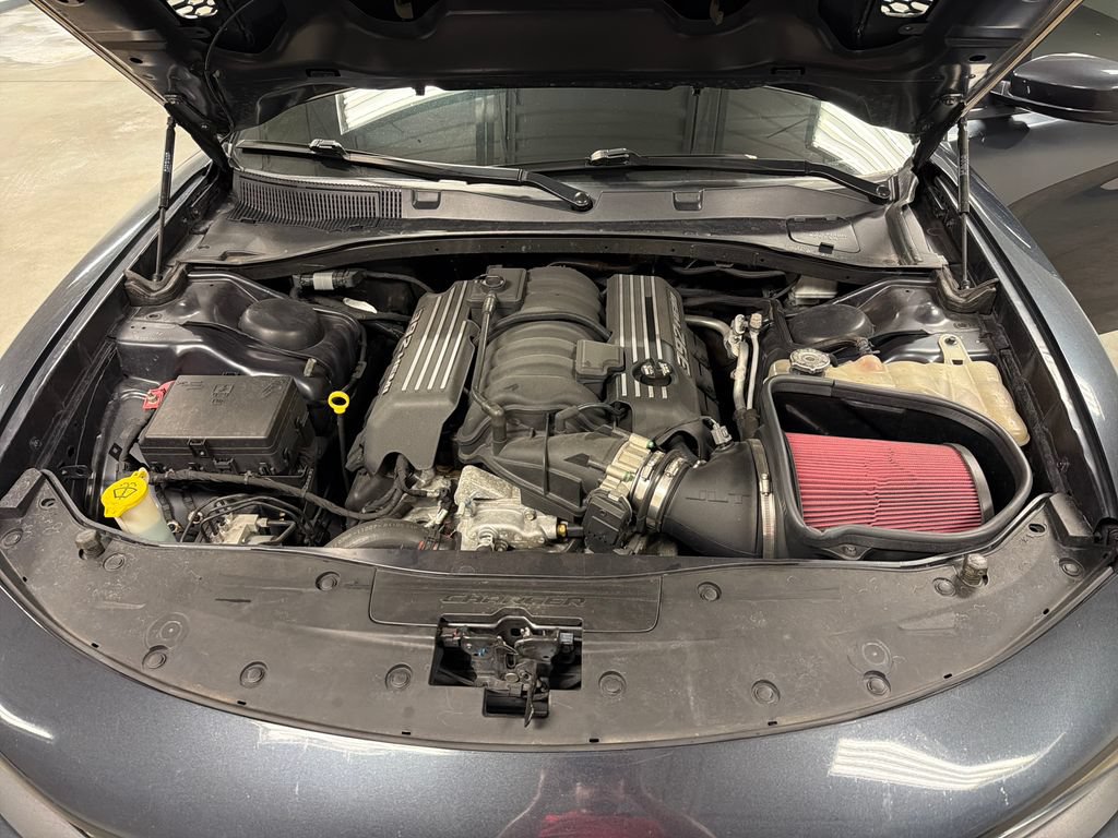 Used 2018 Dodge Charger SRT RWD image 25