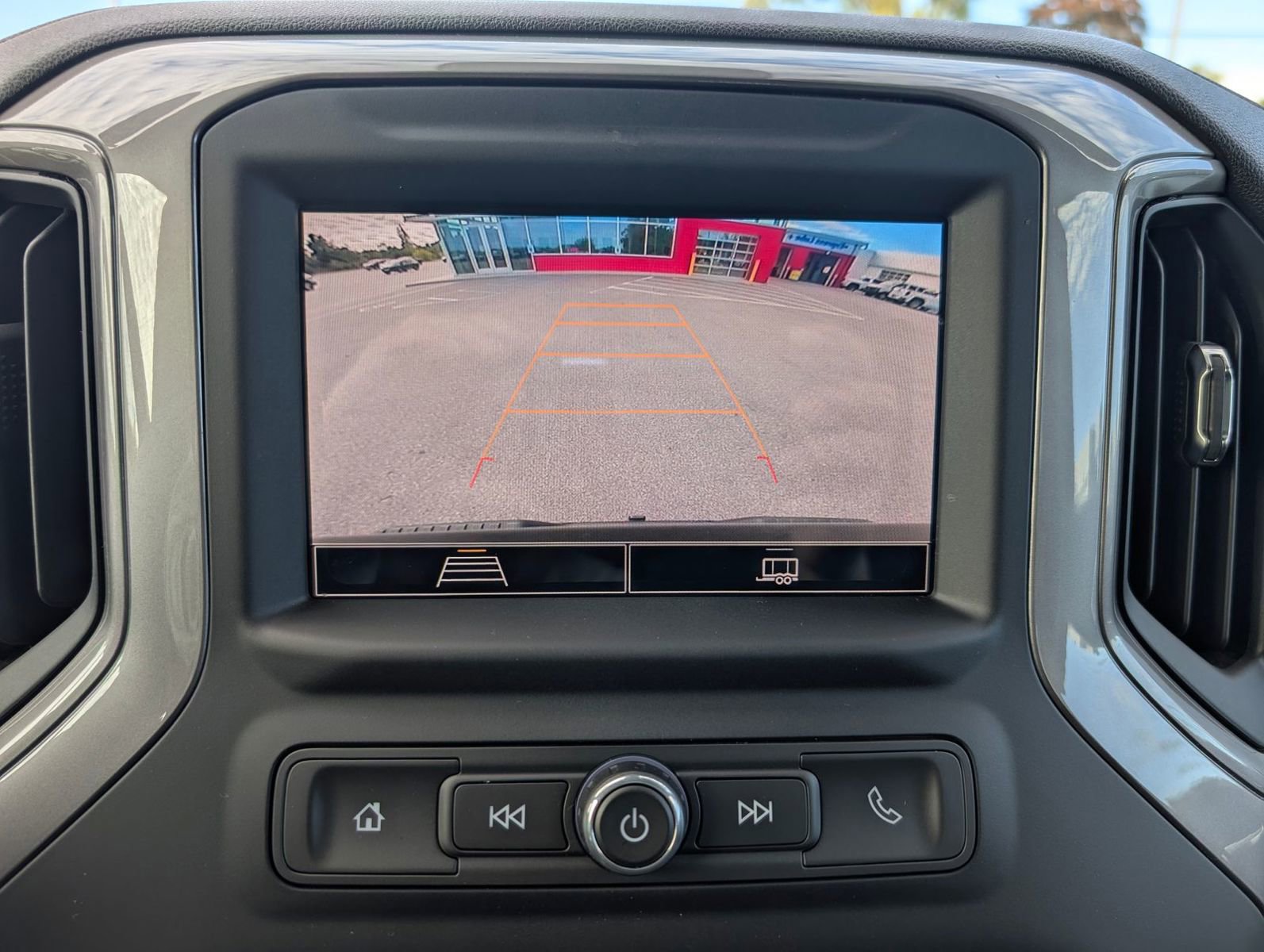 Used 2022 Chevrolet Silverado 1500 Custom Trail Boss image 18