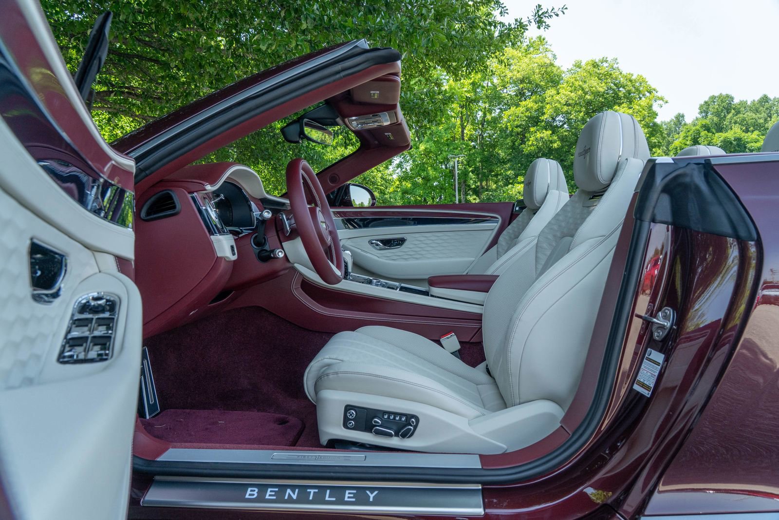Used 2025 Bentley Continental GT Speed image 22
