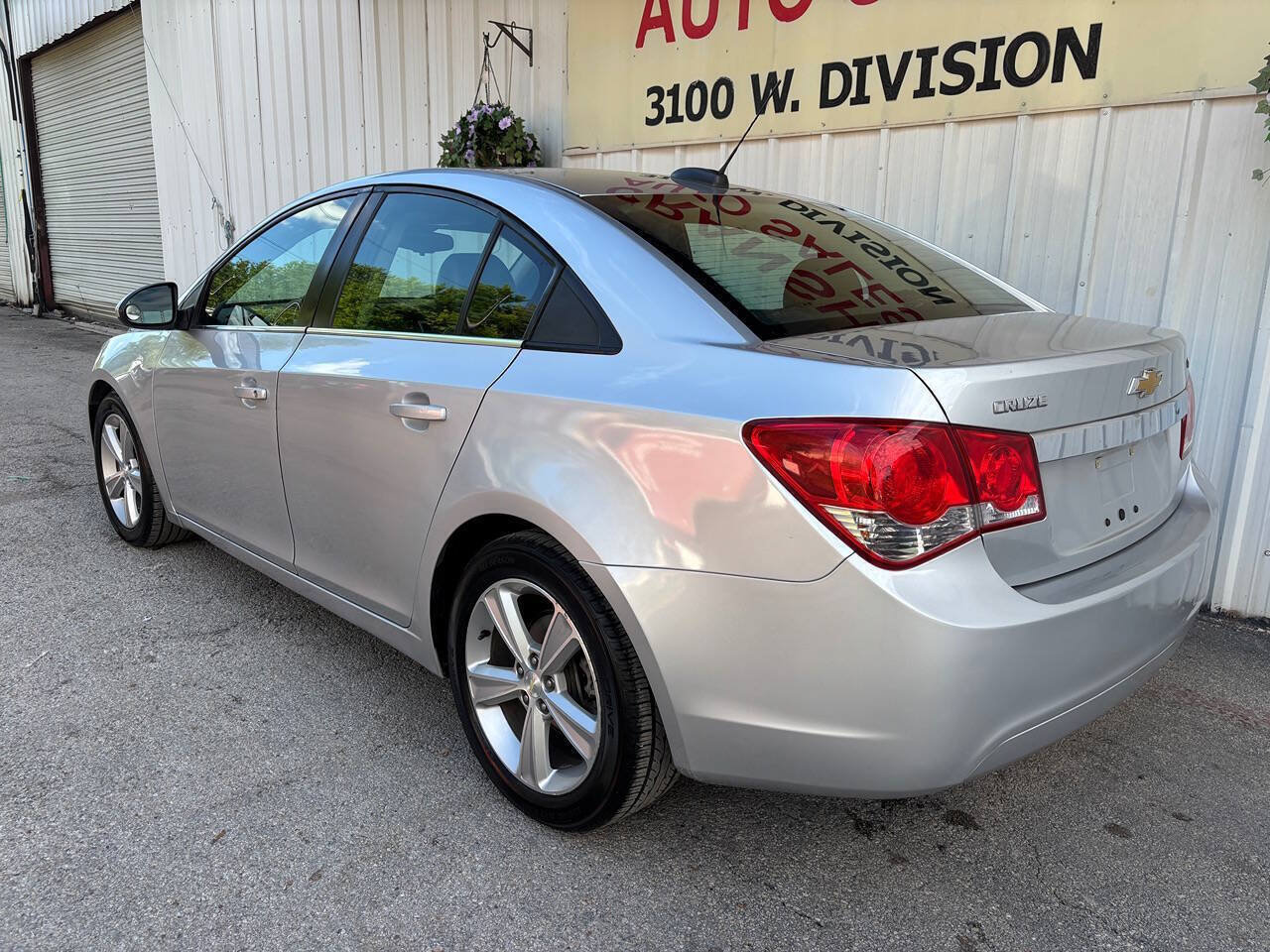 Used 2015 Chevrolet Cruze LT image 8