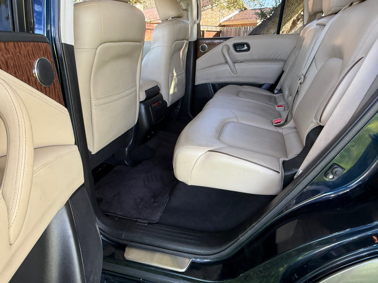 Used 2017 Nissan Armada SL image 20