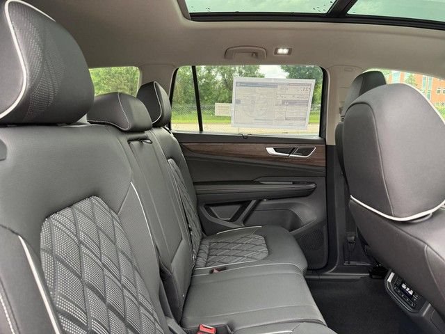 New 2026 Volkswagen Atlas SEL Premium R-Line AWD/4WD image 4