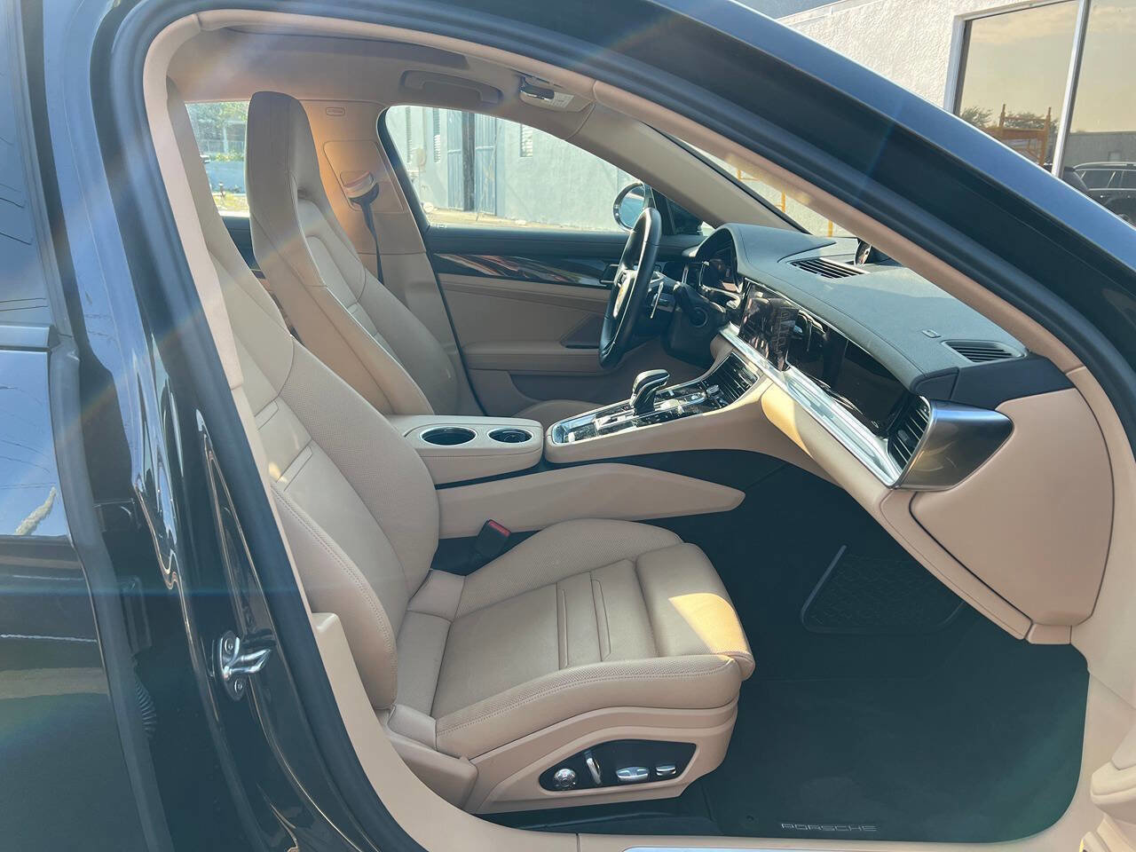 Used 2021 Porsche Panamera Base 4dr Sedan RWD image 12
