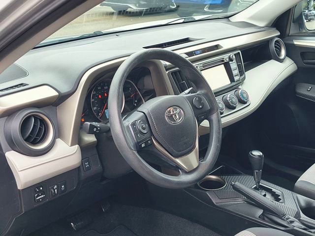 Used 2015 Toyota RAV4 LE image 15