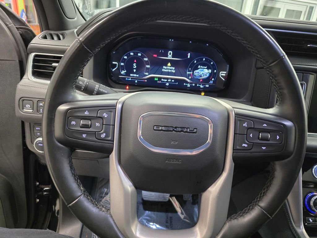 Used 2024 GMC Yukon XL Denali AWD/4WD image 20