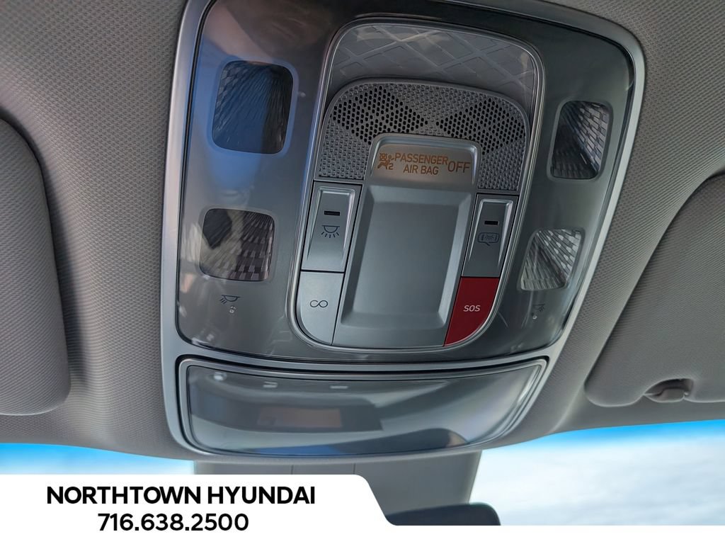 Used 2025 Genesis GV80 2.5T Standard AWD/4WD image 29