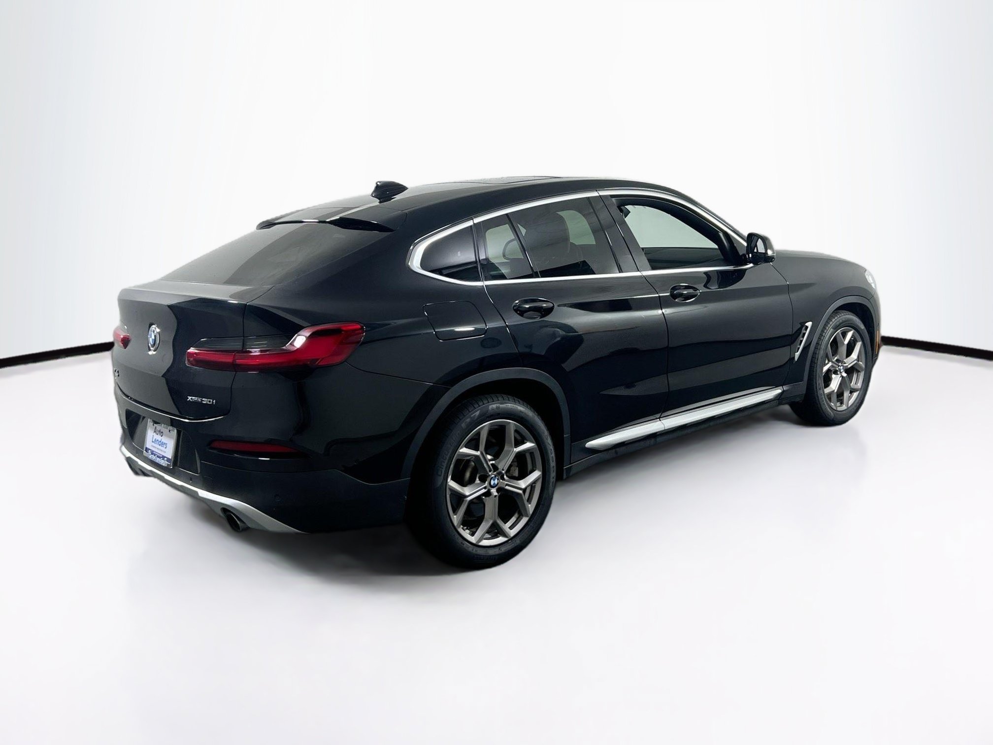Used 2021 BMW X4 xDrive30i w/ Premium Package AWD/4WD image 5