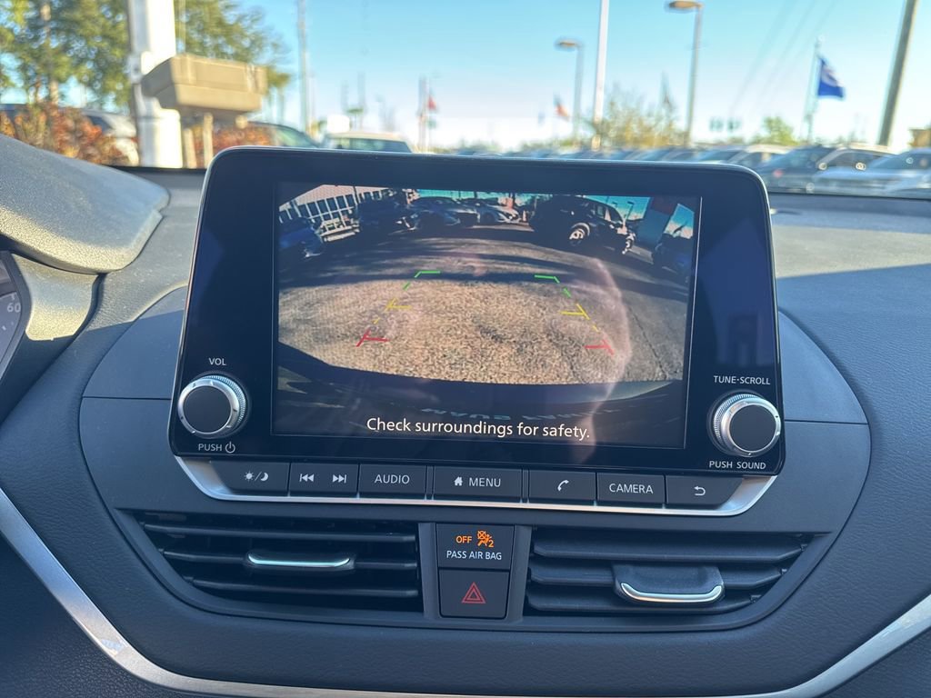 Used 2025 Nissan Altima 2.5 S image 17