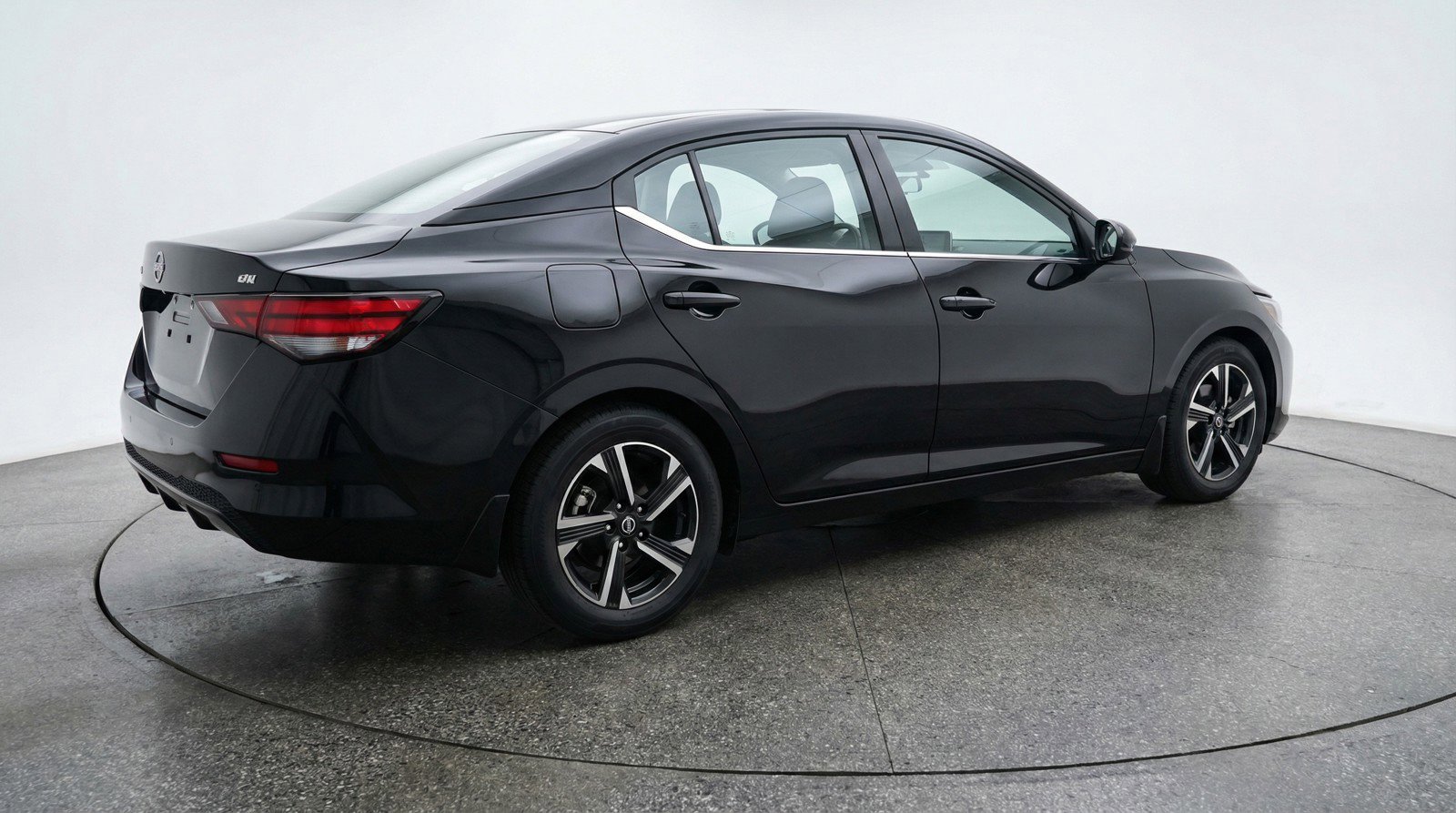 Used 2025 Nissan Sentra SV FWD image 9