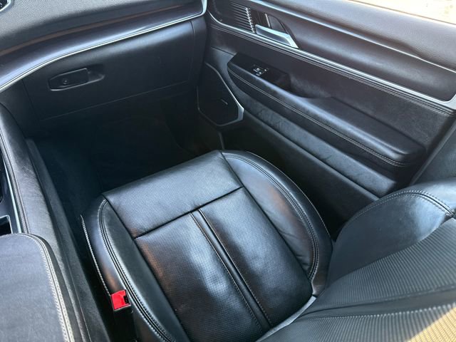 Used 2024 Jeep Wagoneer L 4WD w/ Convenience Group I image 15