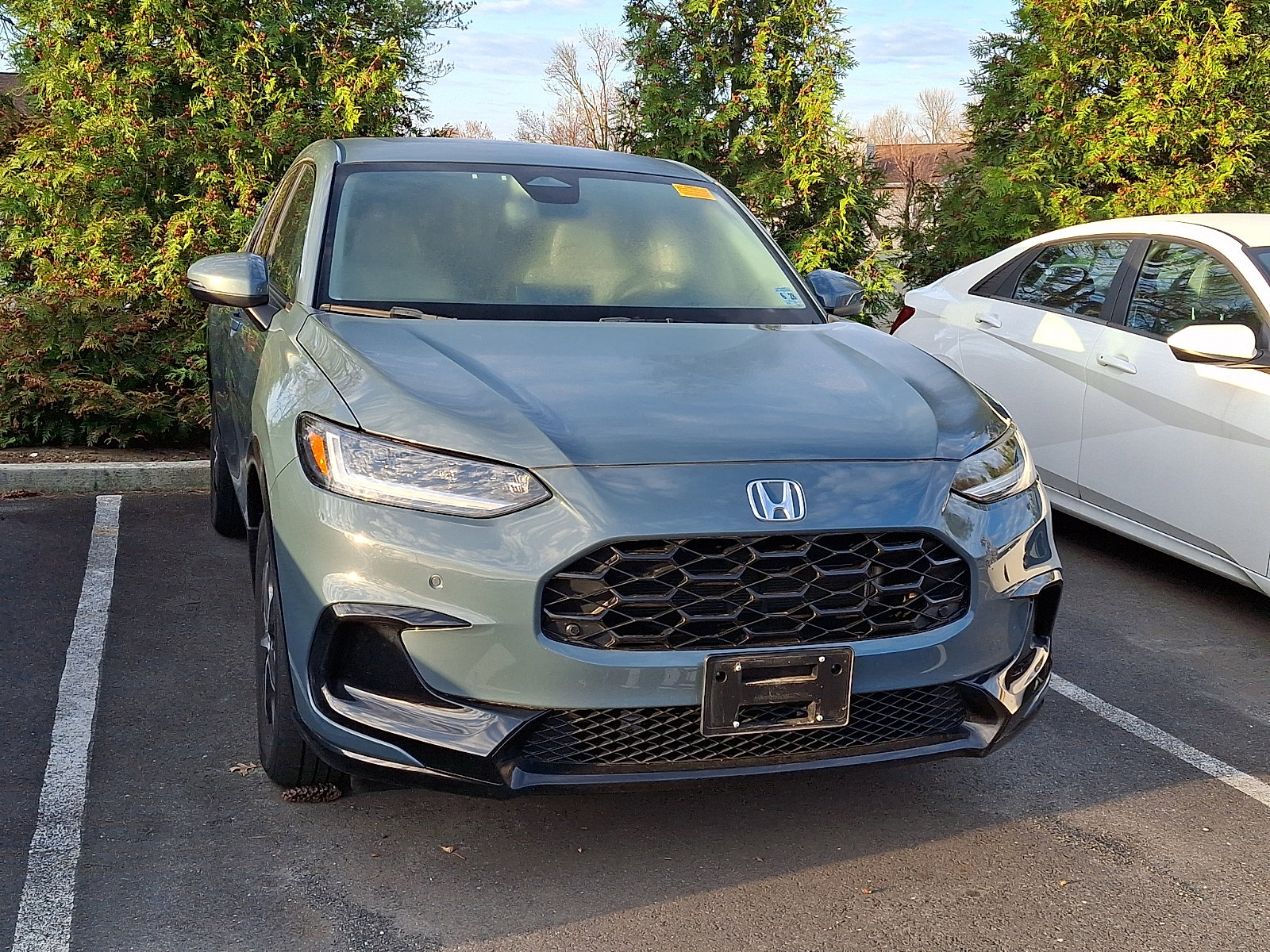 Used 2023 Honda HR-V EX-L image 2