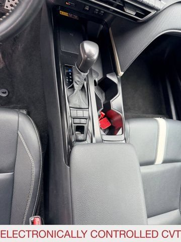 Used 2025 Toyota Camry SE FWD image 15