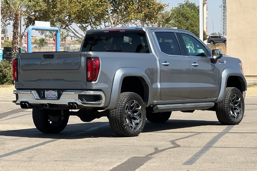 Used 2021 GMC Sierra 1500 SLT w/ SLT Premium Plus Package AWD/4WD image 5