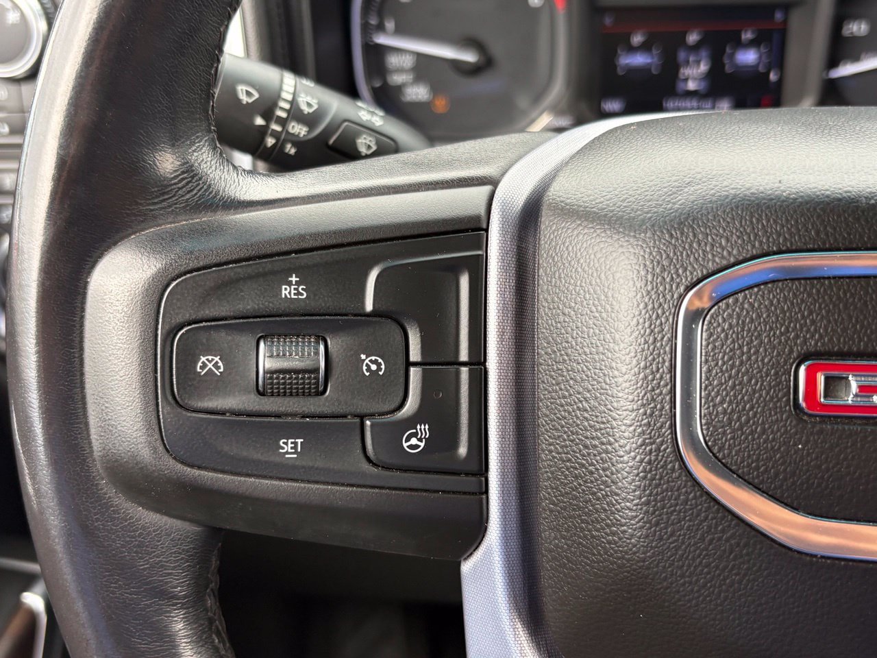 Used 2019 GMC Sierra 1500 SLT w/ SLT Premium Package AWD/4WD image 31