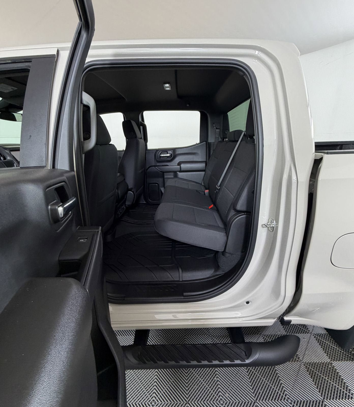 New 2026 Chevrolet Silverado 1500 Custom w/ Turbomax Blackout Package RWD image 7