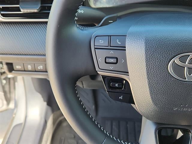 Used 2025 Toyota Camry SE w/ Convenience Package AWD/4WD image 15