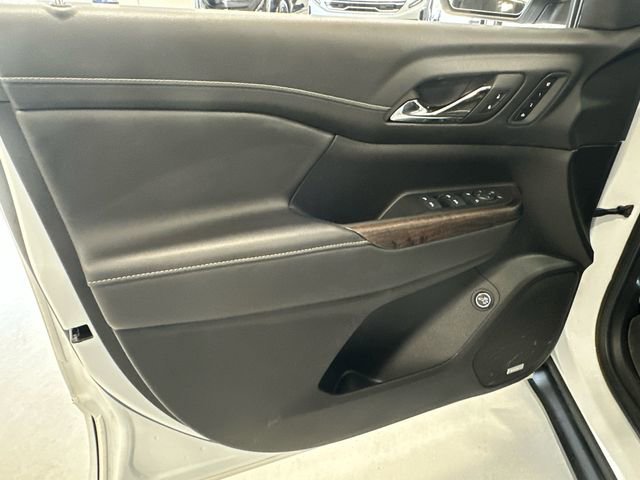 Used 2023 GMC Acadia Denali w/ Denali Ultimate Package AWD/4WD image 34