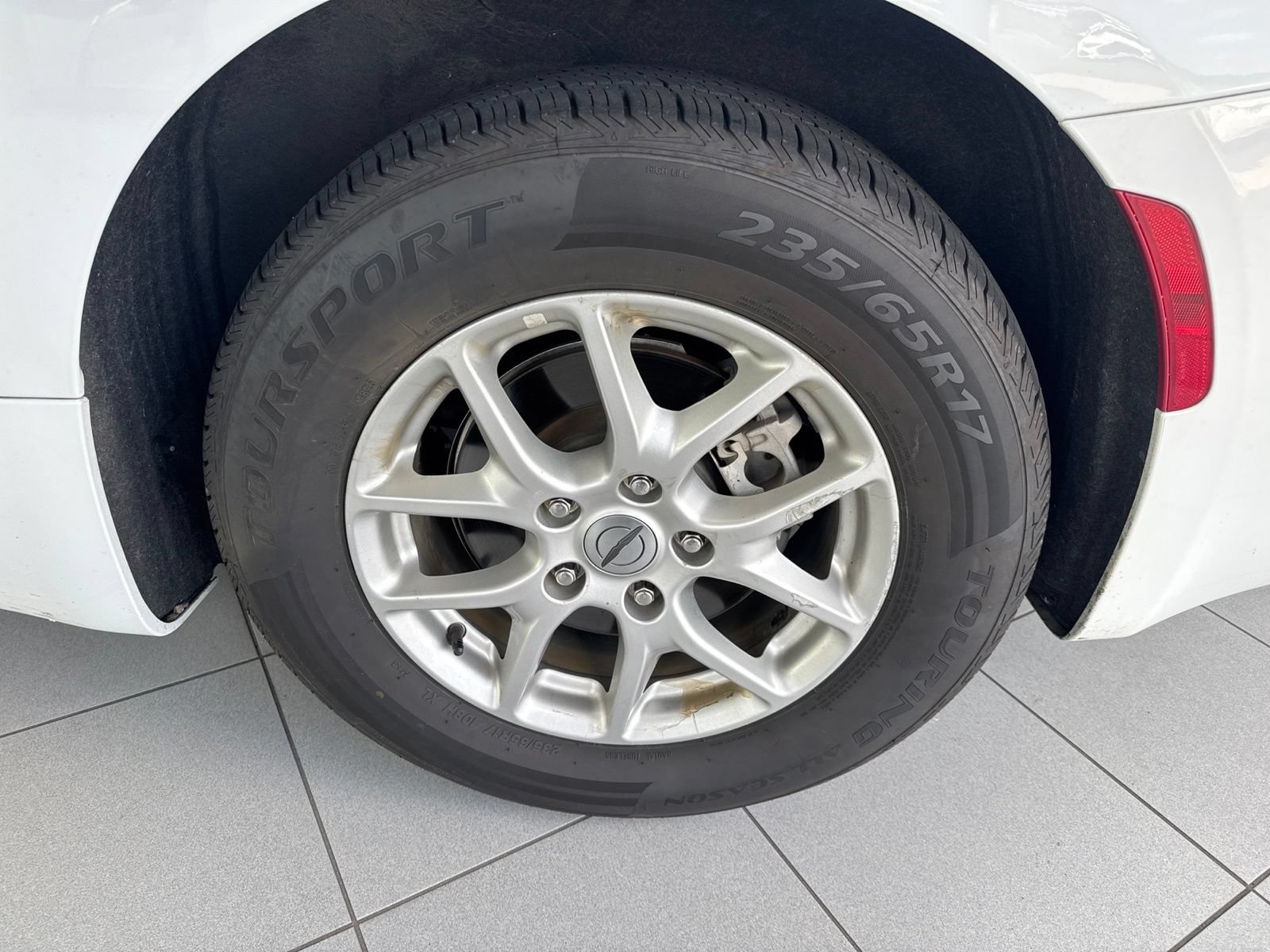 Used 2023 Chrysler Voyager LX FWD image 11