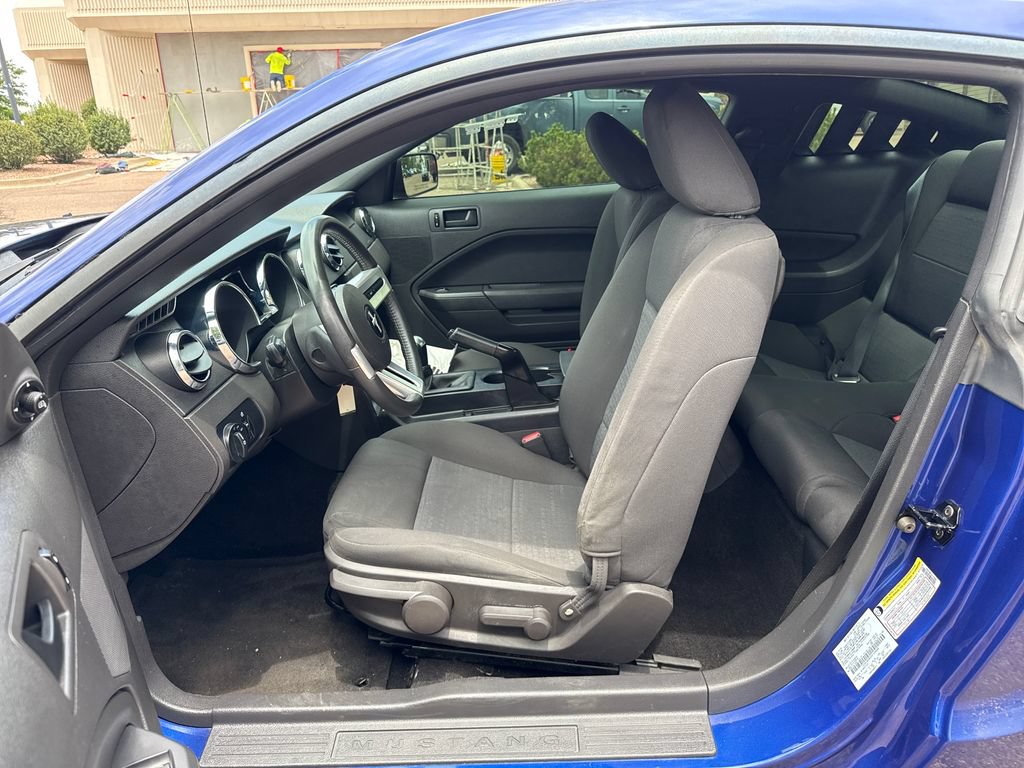 Used 2005 Ford Mustang Coupe RWD image 11