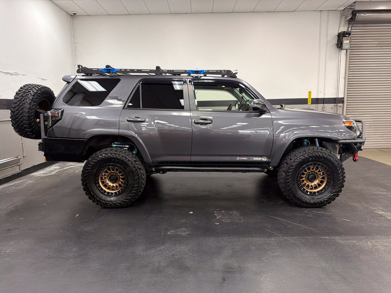 Used 2023 Toyota 4Runner TRD Off-Road Premium w/ Off Road Premium Plus Package AWD/4WD image 3
