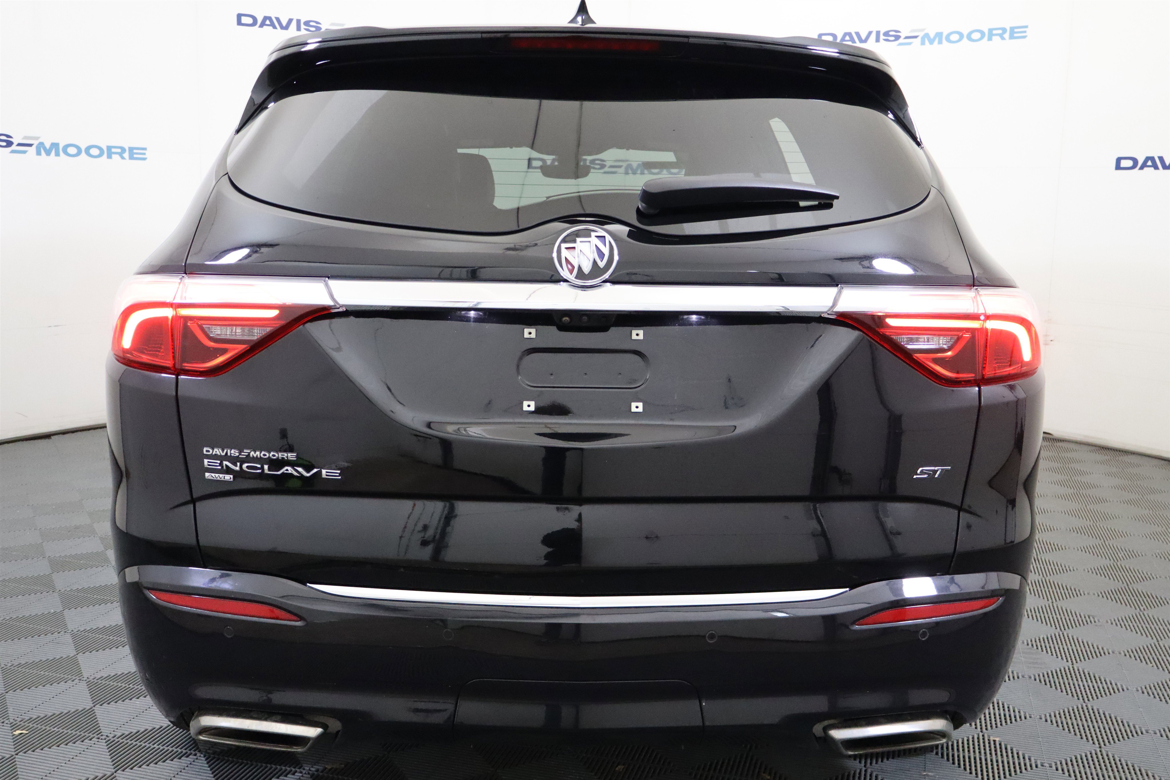 Certified 2024 Buick Enclave Essence w/ Sport Touring Edition image 7