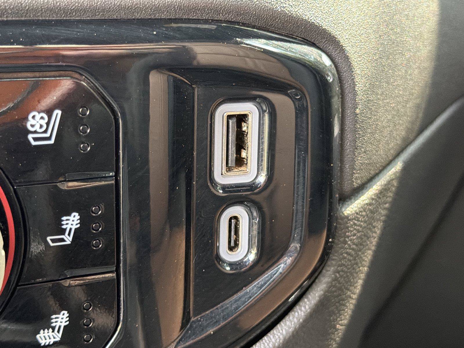 Certified 2024 Chevrolet Silverado 2500 High Country w/ LPO, Dark Essentials Package AWD/4WD image 29