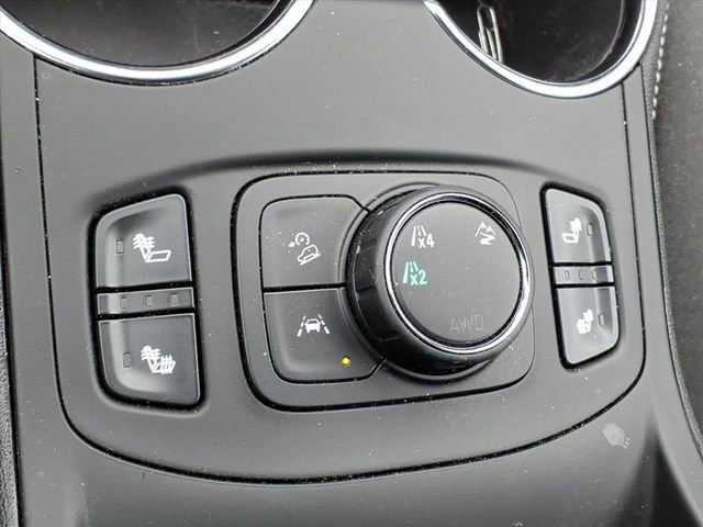 Used 2024 GMC Terrain SLE w/ Driver Convenience Package image 19