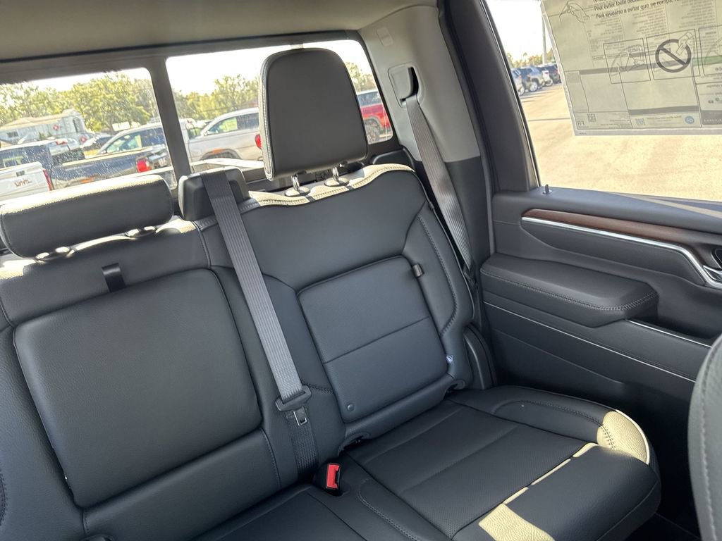 New 2026 GMC Sierra 2500 Denali w/ Denali Reserve Package image 18