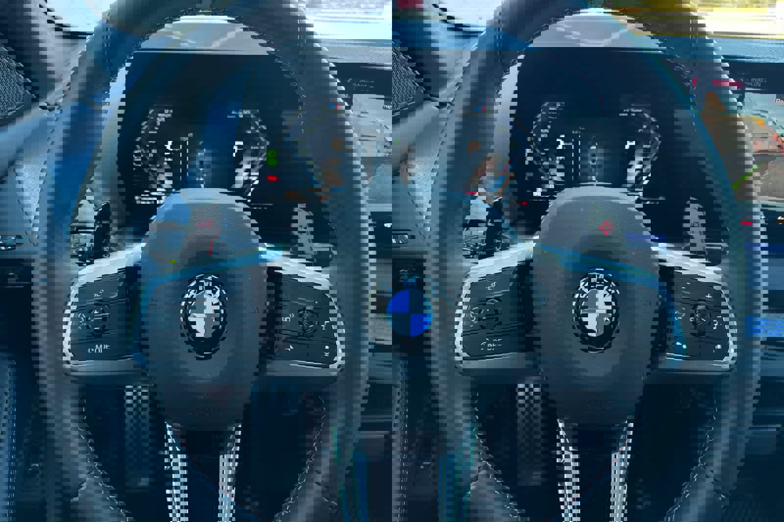 Used 2025 BMW M235i xDrive w/ Premium Package image 24