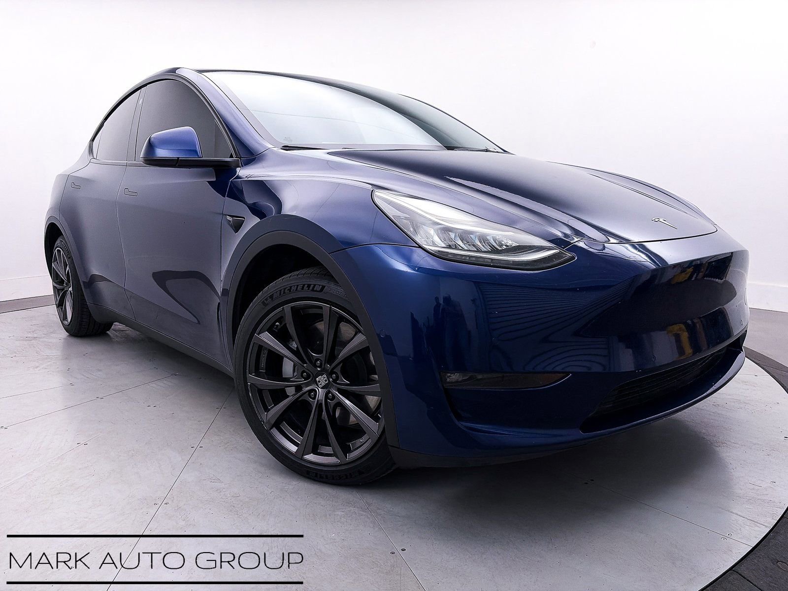 Used 2022 Tesla Model Y Long Range image 1