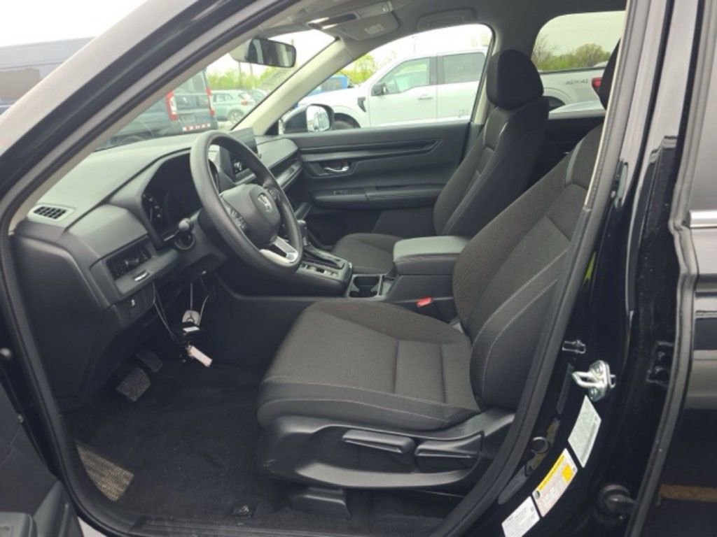 Used 2025 Honda CR-V LX image 9