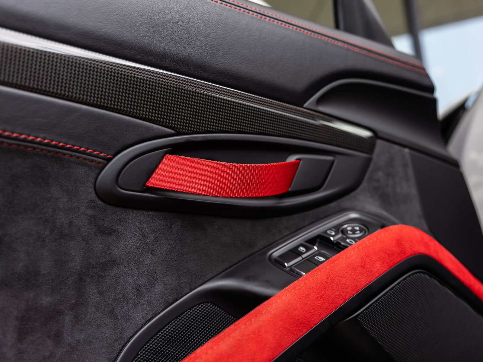 Certified 2019 Porsche 911 GT2 RS RWD image 44