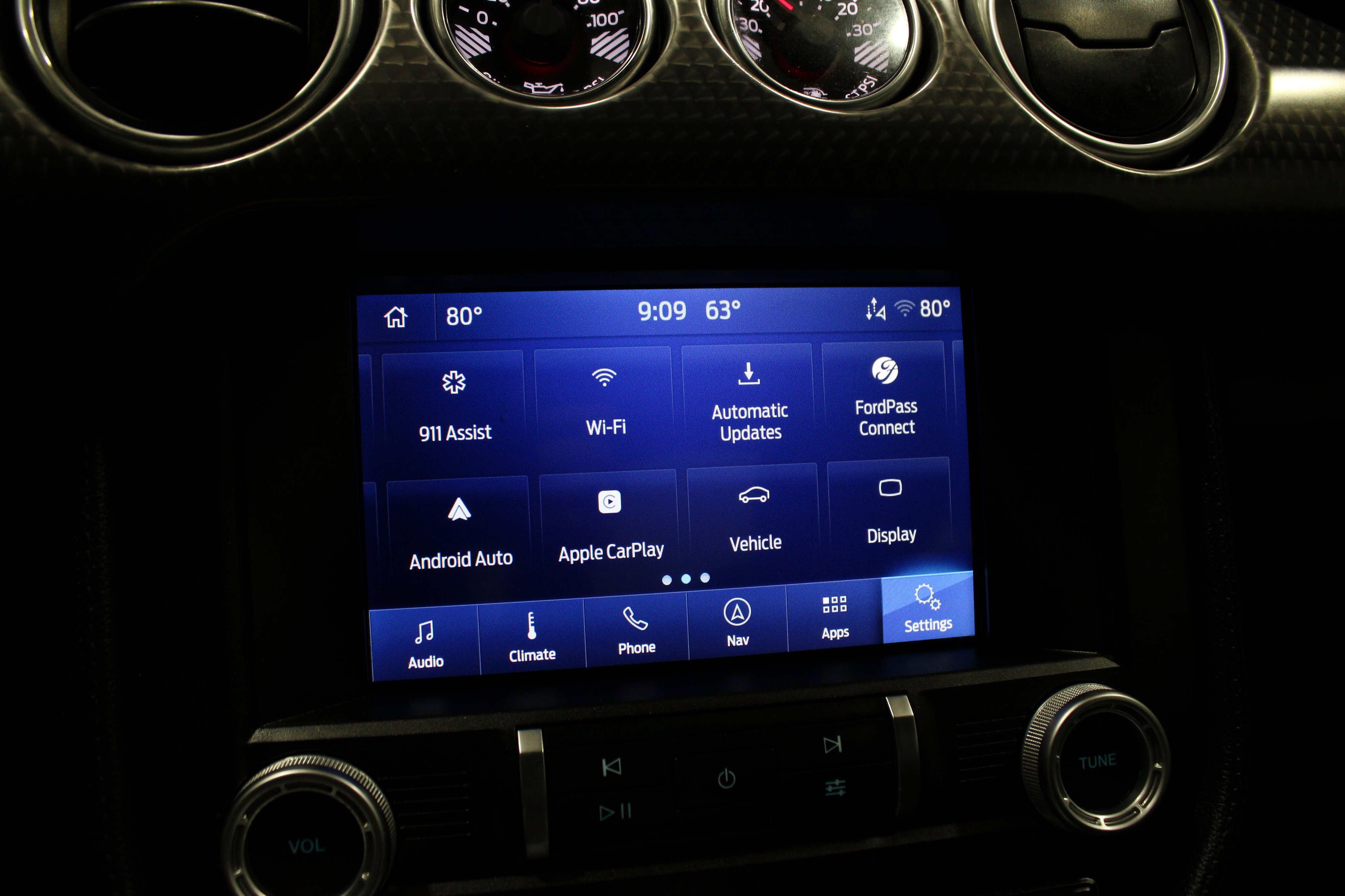 Used 2021 Ford Mustang EcoBoost w/ 2.3L High Performance Package image 21