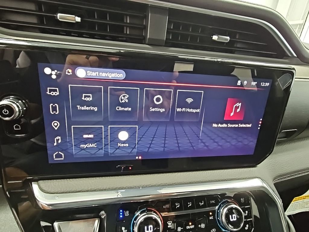 New 2026 GMC Sierra 1500 Denali w/ Denali Reserve Package image 17