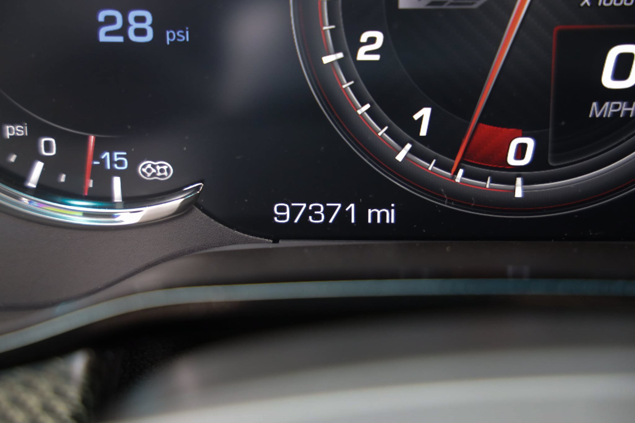 Used 2018 Cadillac CTS V w/ Luxury Package RWD image 52