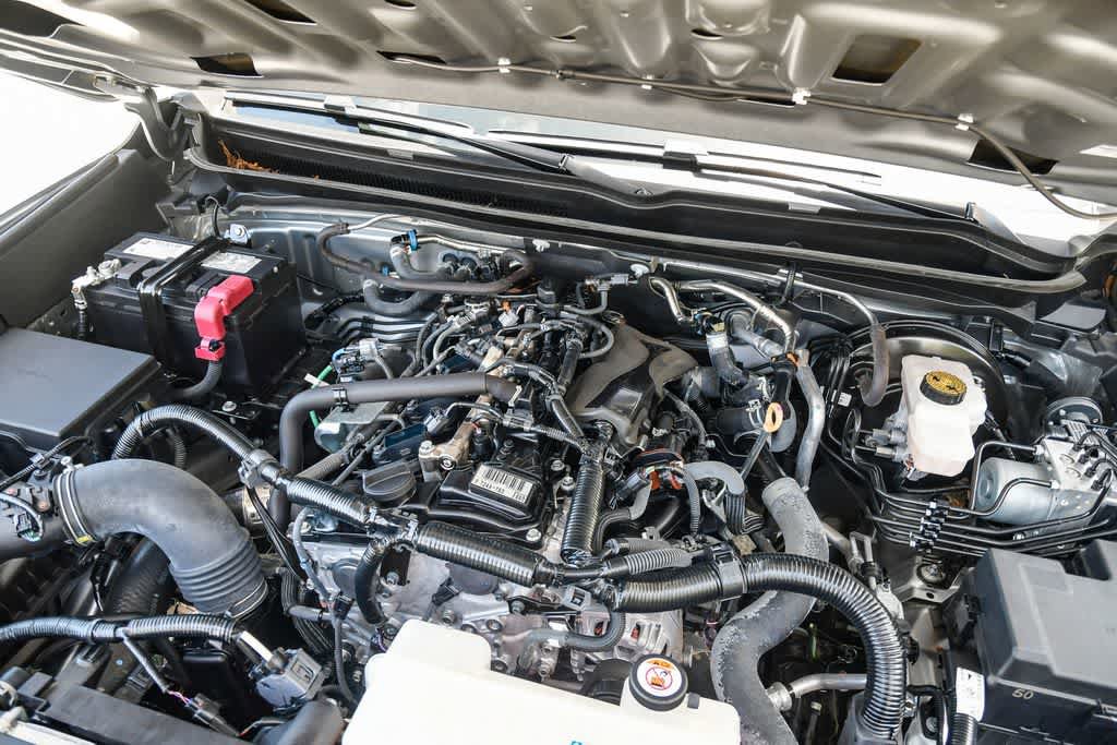 Used 2024 Toyota Tacoma SR5 AWD/4WD image 28