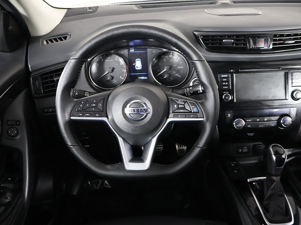 Used 2022 Nissan Rogue Sport SL w/ Premium Package image 34