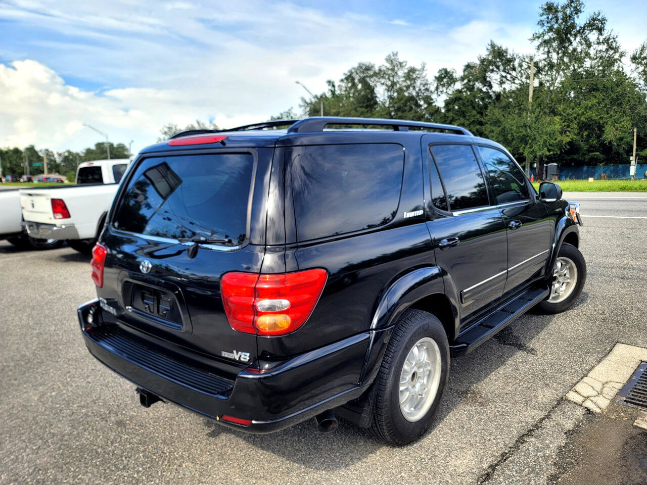 Used 2004 Toyota Sequoia Limited image 7