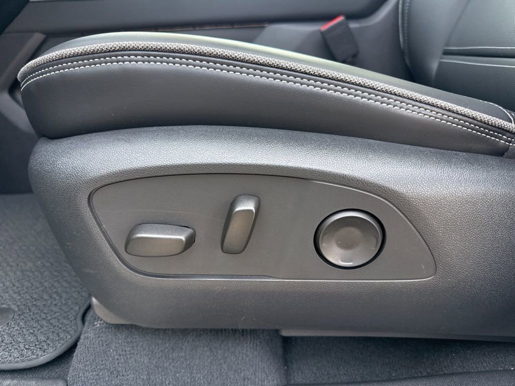 Used 2024 GMC Sierra EV Denali image 10