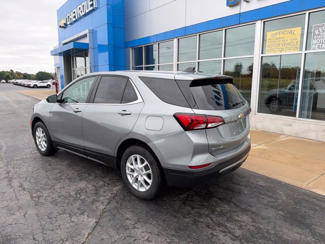 Used 2024 Chevrolet Equinox LT w/ LPO, Floor Liner Package AWD/4WD image 2