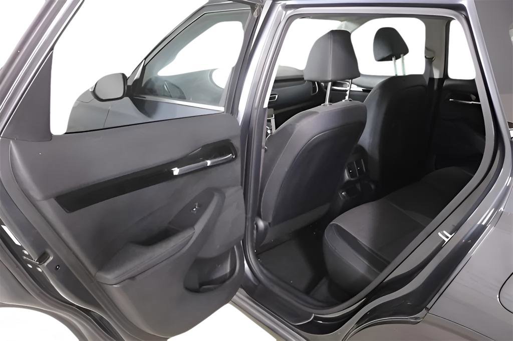 Used 2023 Kia Seltos S image 25