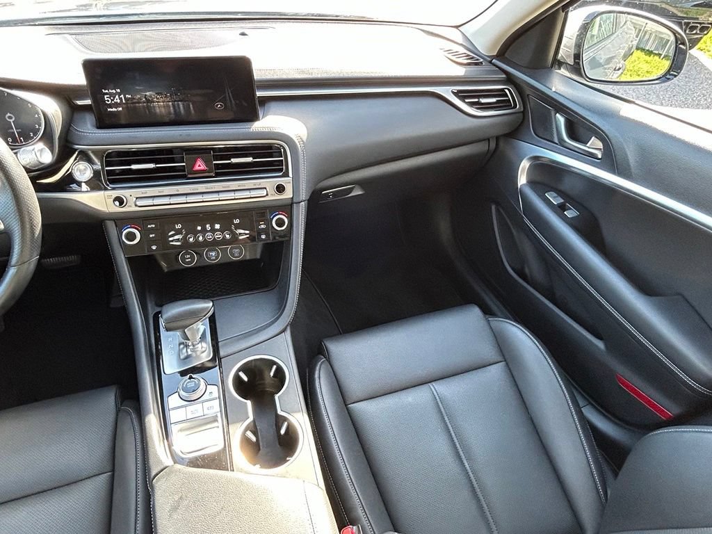 Used 2025 Genesis G70 2.5T AWD/4WD image 11